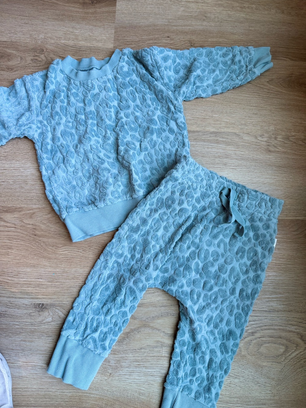 Huxbaby Textured Leopard Kids Matching Set